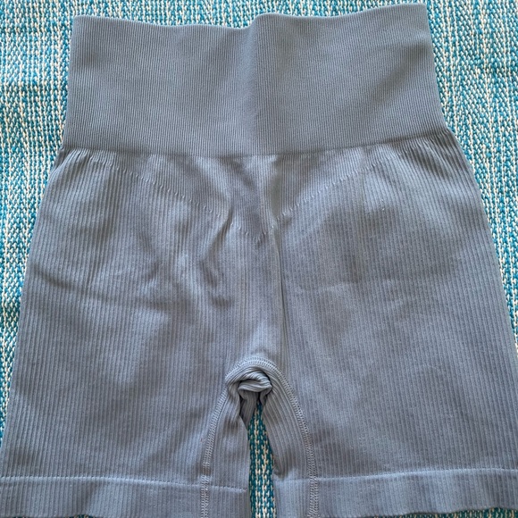 Turquoise Blue Ribbed Workout Set - Picture 3 of 7